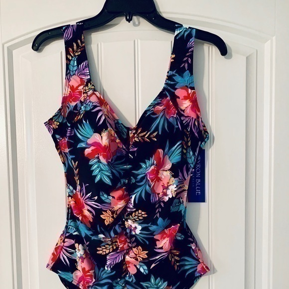 Byron Blue Australia swimsuit exotic flora… - Picture 2 of 3
